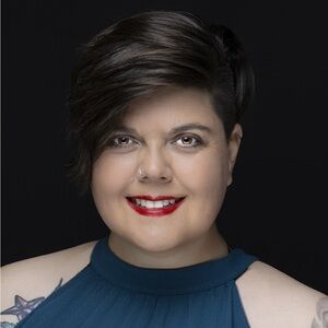 Meet your Posher, Roxanne